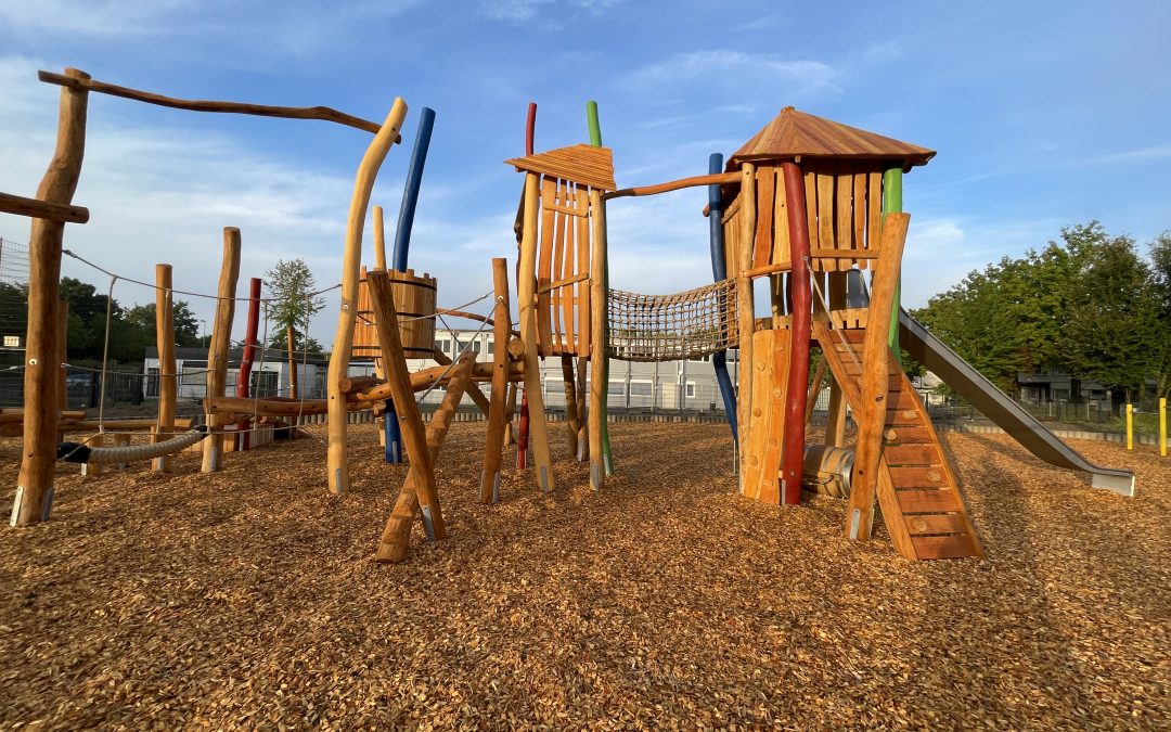 Fortschritt auf der Baustelle Schulhof