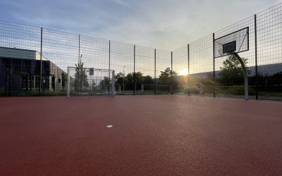 Fortschritt auf der Baustelle Schulhof